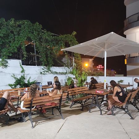 Hostel K13 Sarandë Exterior foto